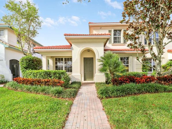 231 Evergrene Pkwy #22-C