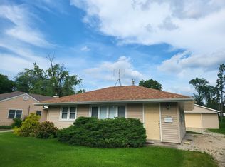 5605 Carpenter St, Downers Grove, IL 60516
