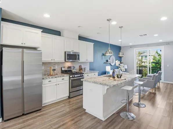 2332 Carbondale Way, Dublin, CA 94568