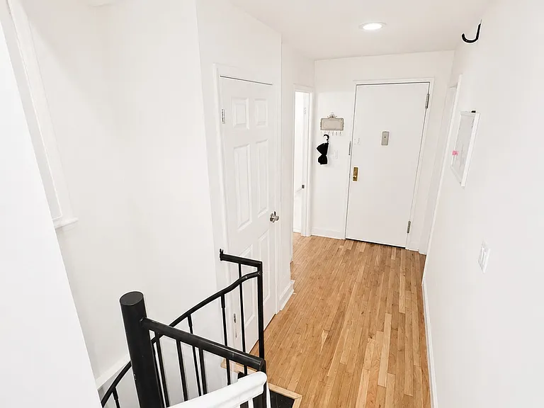 353 Amsterdam Ave #2 — Photo 5