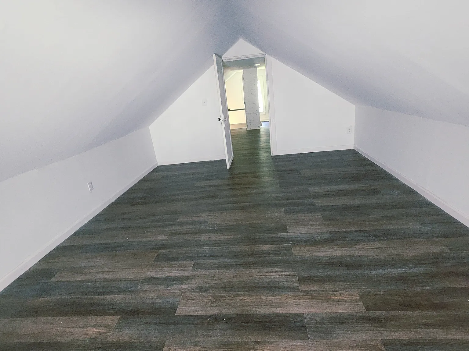 3 bed, 792 sqft, $1,850 — Photo 4