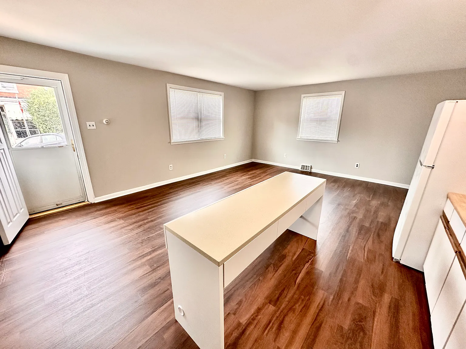 2 bed, 1200 sqft, $1,650 — Photo 4