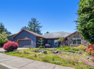5529 NE Voyage Ave, Lincoln City, OR 97367