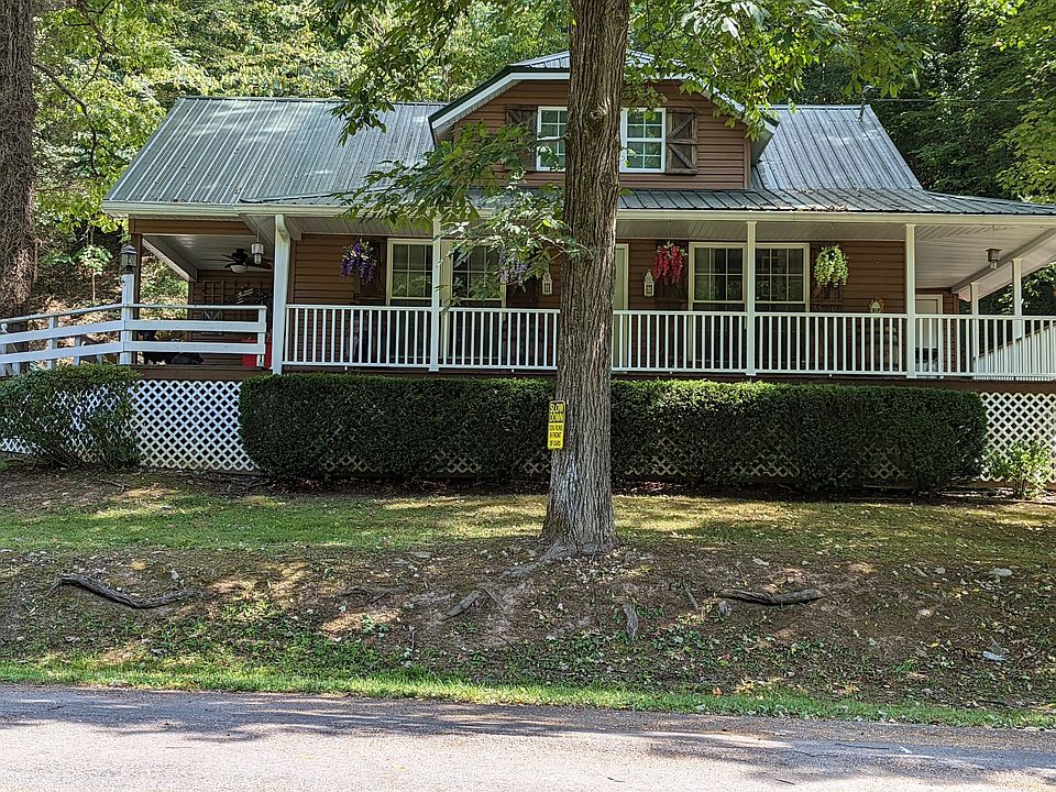 1st image of 1015 Maple Rd