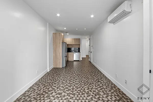 Rented by ERNY LLC | media 3