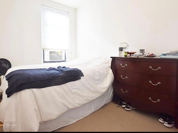 5th image of 191 Orchard St APT 4B