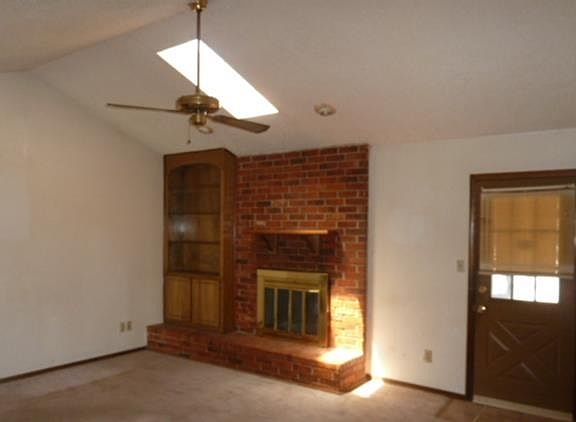 4th image of 6409 SW Lynnwood Ave