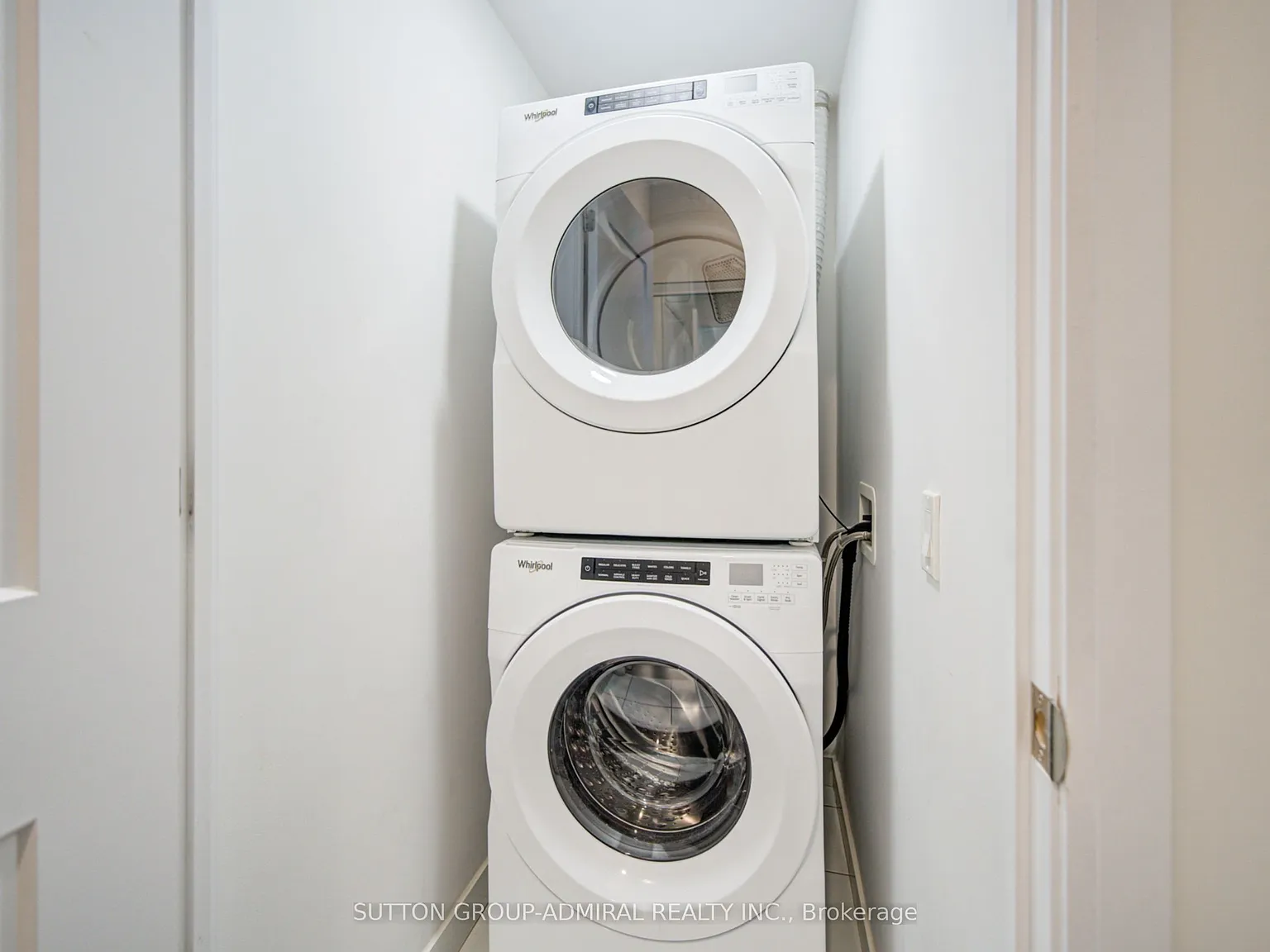 2 bed, $2,400 — Photo 4