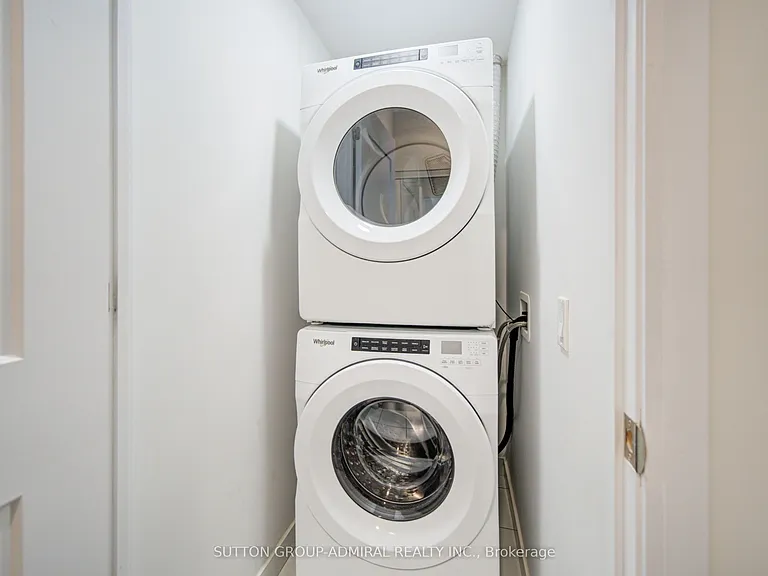 7895 Jane St #1716 — Photo 4