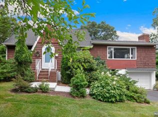 278 French Hill Rd, Wayne, NJ 07470