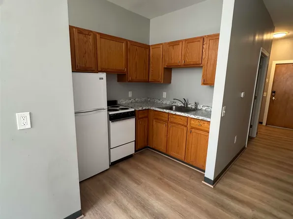 1 Central Sq APT 105, Keene, NH 03431