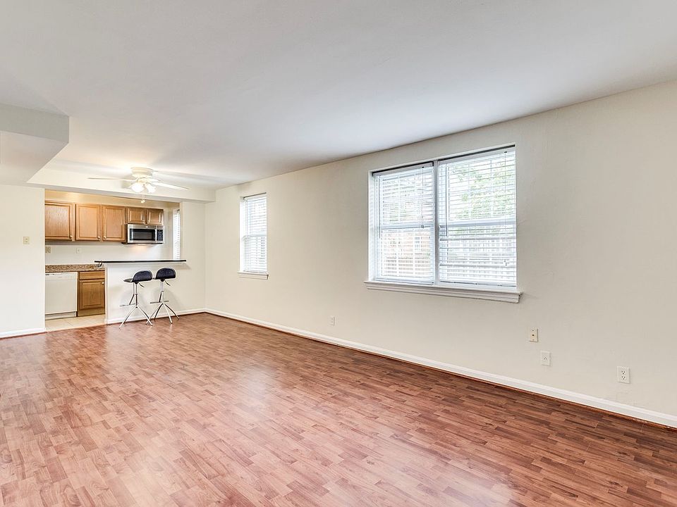 1st image of 218 E Mason Ave APT 26