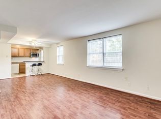 218 E Mason Ave APT 26, Alexandria, VA 22301