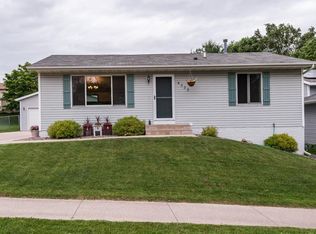 4323 Valley Dr NW, Rochester, MN 55901