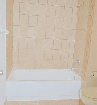 5th image of 4501 NE 21st Ave APT 312