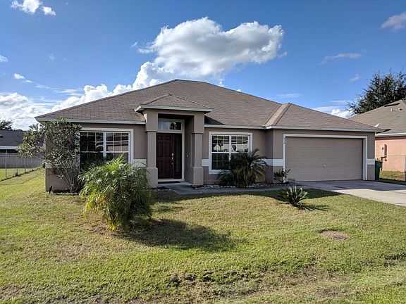 2nd image of 914 Derbyshire Dr