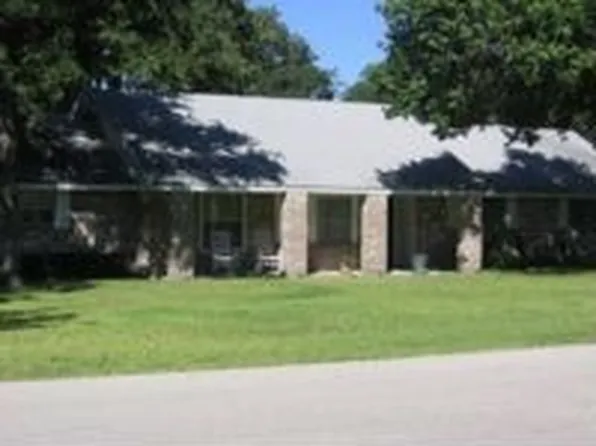 13 Town & Country Cres, Ardmore, OK 73401