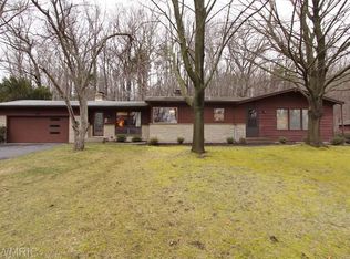 9209 E Fulton St, Ada, MI 49301