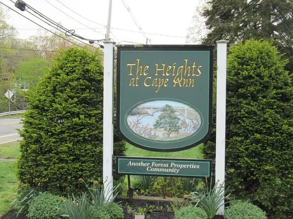 145 Essex Ave APT 405, Gloucester, MA 01930