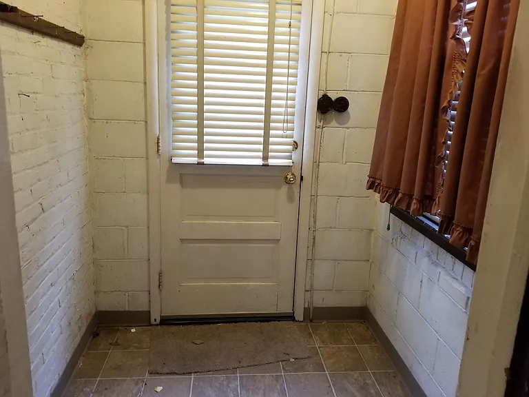 523 Beech St — Photo 12