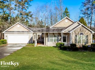 1252 Clearwater Dr, Winder, GA 30680