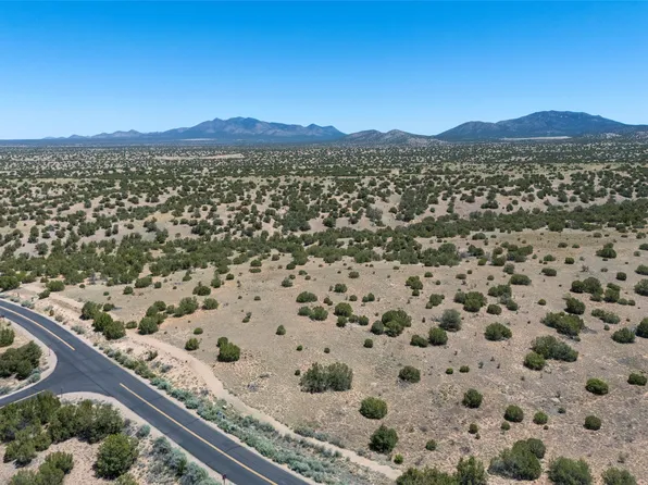 2 Turquoise Dr, Sandia Park, NM 87047