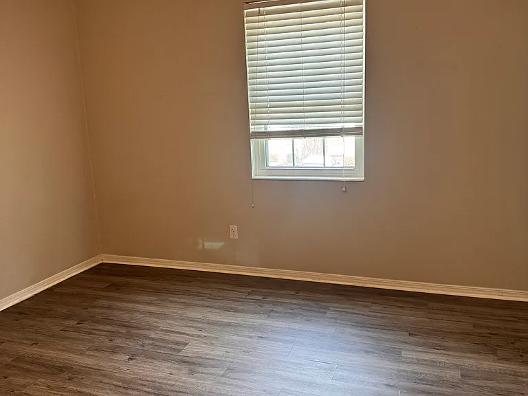 1951 N Meridian Rd #6 — Photo 12