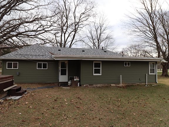 3rd image of 8052 N Meer Rd