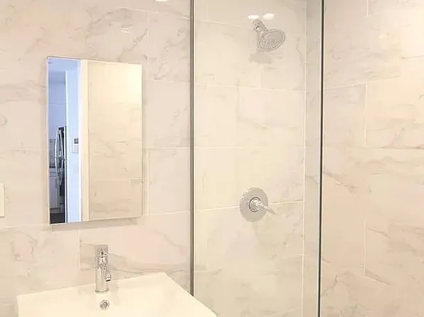 400 East 14th Street image 7 of 13