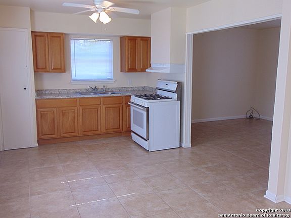 3rd image of 4618 Centralia Dr