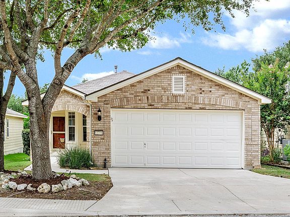 2nd image of 12746 Pronghorn Oak