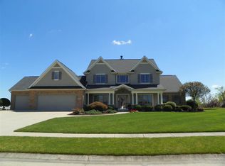 404 Hunters Rdg, Auburn, IN 46706