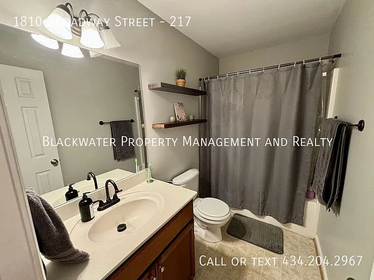 1810 Broadway St #217 — Photo 10