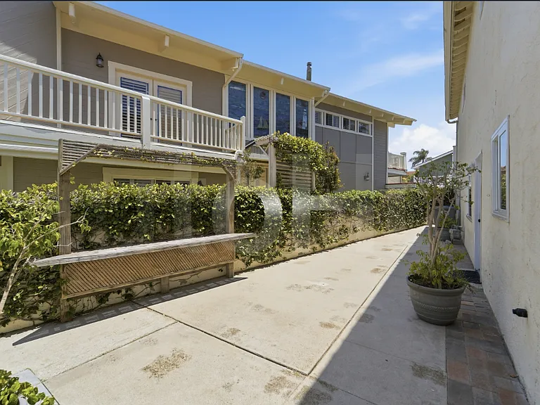 1220 Mandalay Beach Rd — Photo 47