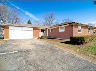 4862 Arrowhead Dr, Dayton, OH 45440