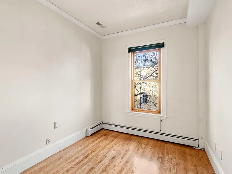 485 E 6th St #2 — Photo 7