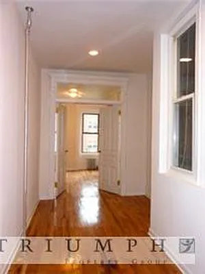 Rented by Triumph Property Group | media 32