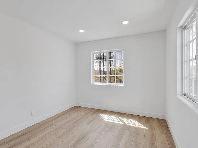 348 W 83rd St #2 — Photo 13