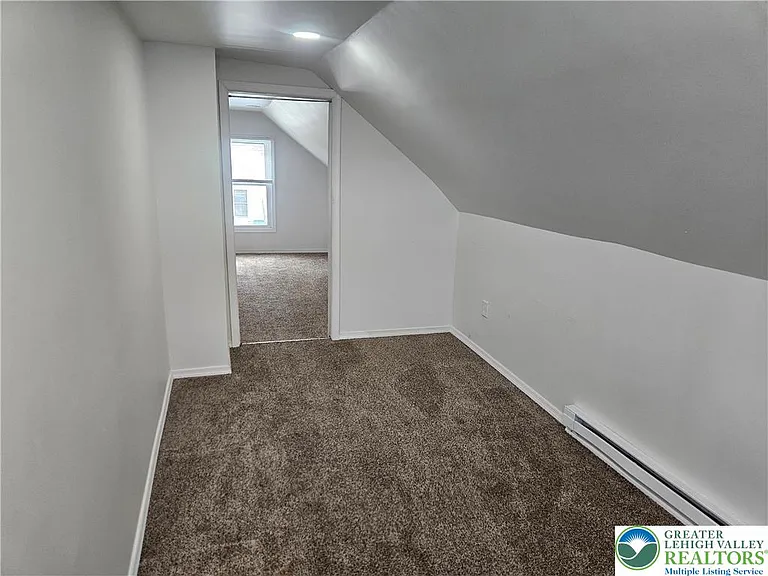 546 E Kline Ave — Photo 12