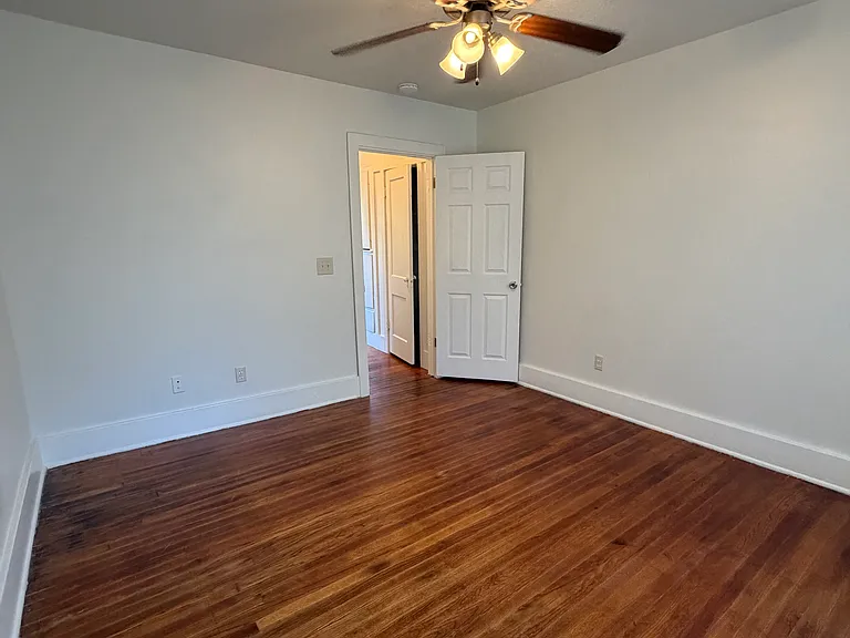 1612 N Marion Ave — Photo 9