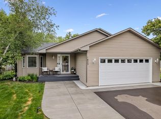 1433 Highland Ct, Stillwater, MN 55082