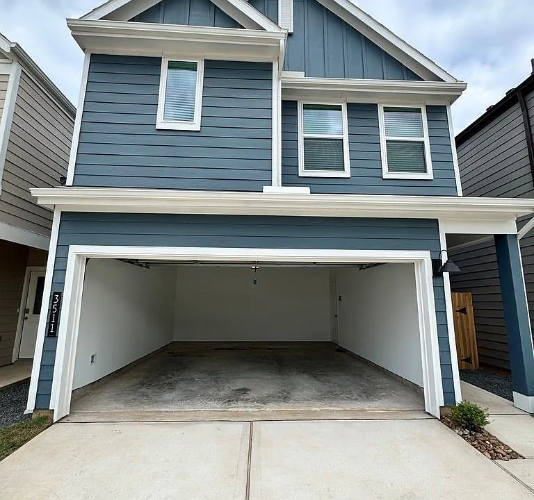 3511 Blackbird Ln
