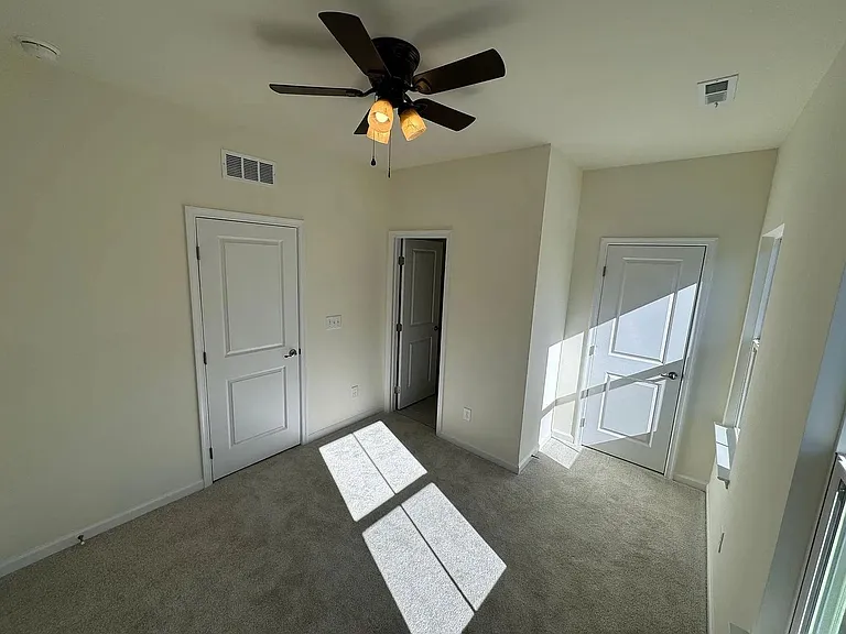 6326 Cleburne Ct — Photo 21