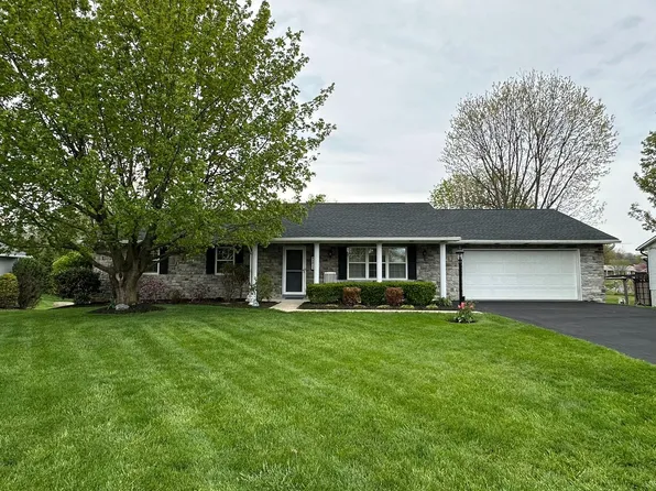 1019 Redwood Dr, Waynesboro, PA 17268