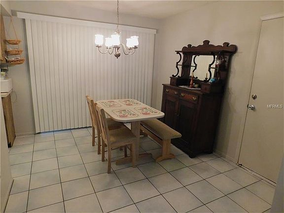 3rd image of 7507 N Sanibel Cir