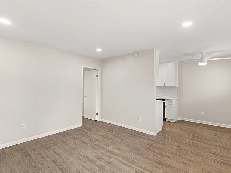 Vista Palms Apartment Homes- Yucaipa, CA — Photo 4