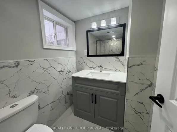 75 Regatta Cres #Basement, Toronto, ON M2R 2X7