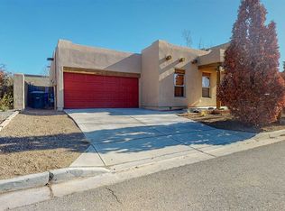 4733 Sundial Way, Santa Fe, NM 87507