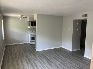 102 Navaho Ct APT 3E, Radcliff, KY 40160