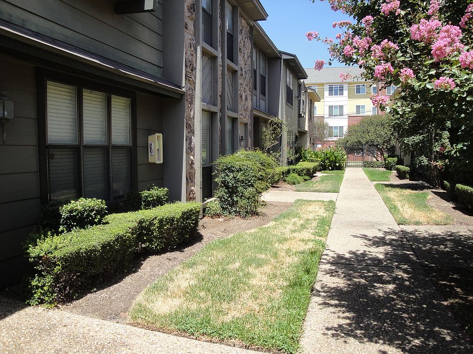 1st image of 1373 S 11th St #D6